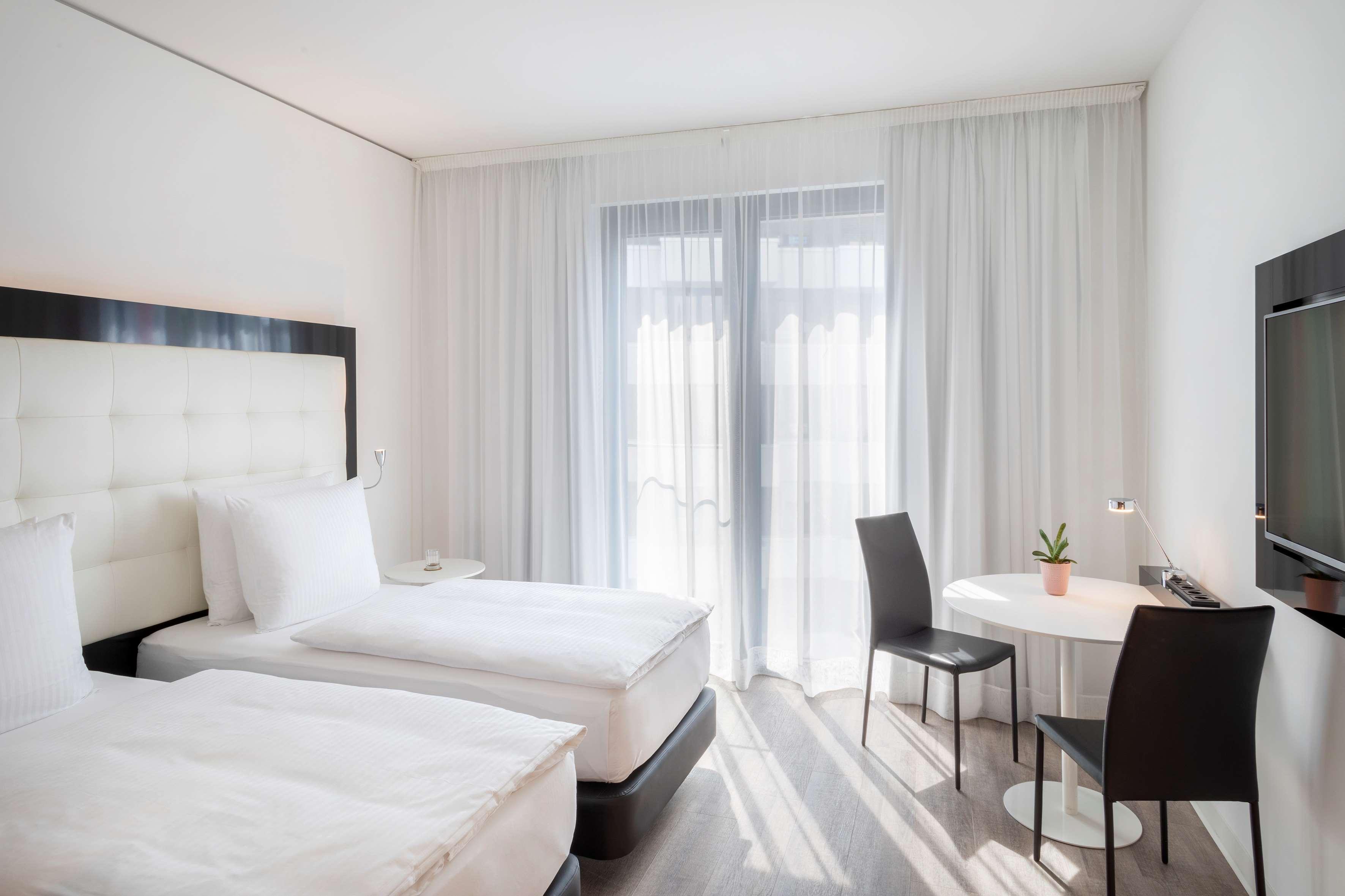 Innside By Meliá Frankfurt Ostend Hotel 4*