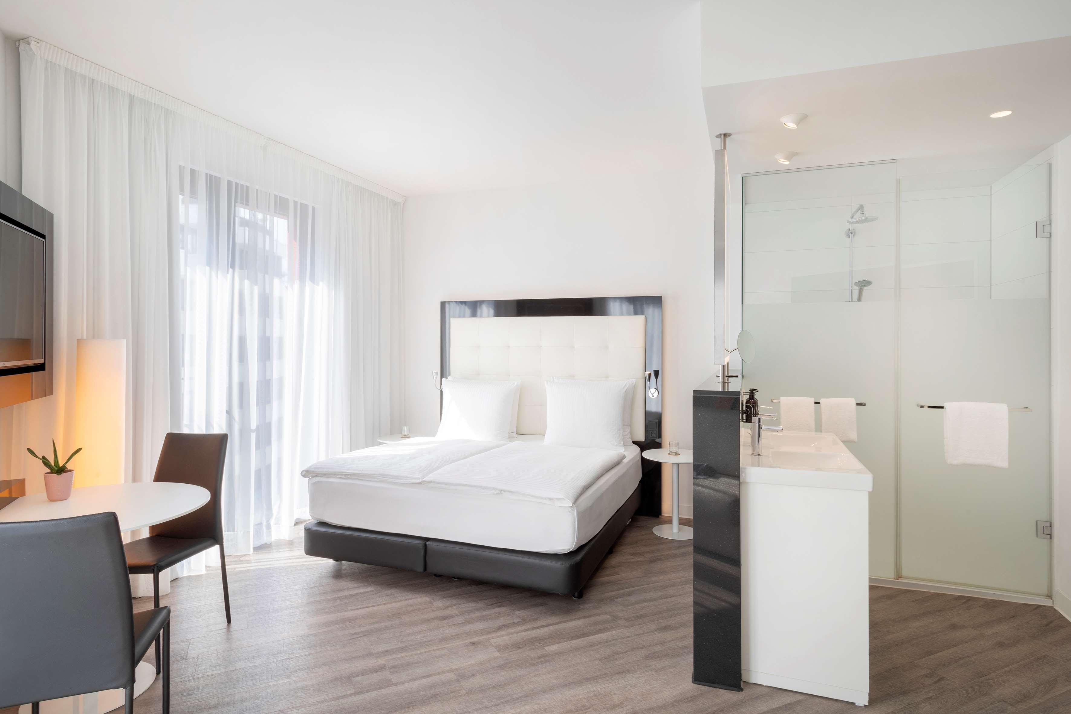 MeliáFrankfurt Ostend Innside酒店4*